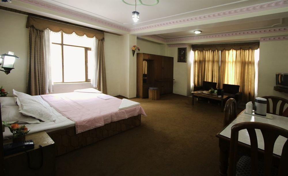 The Shivalik Hotel Manali  Ngoại thất bức ảnh