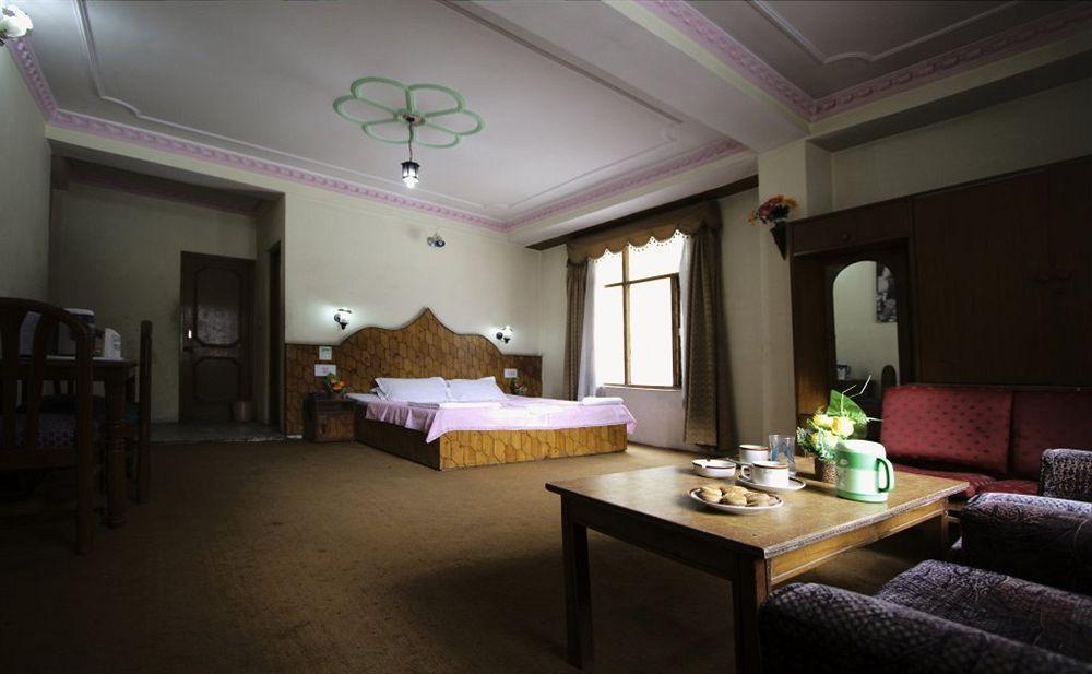 The Shivalik Hotel Manali  Ngoại thất bức ảnh