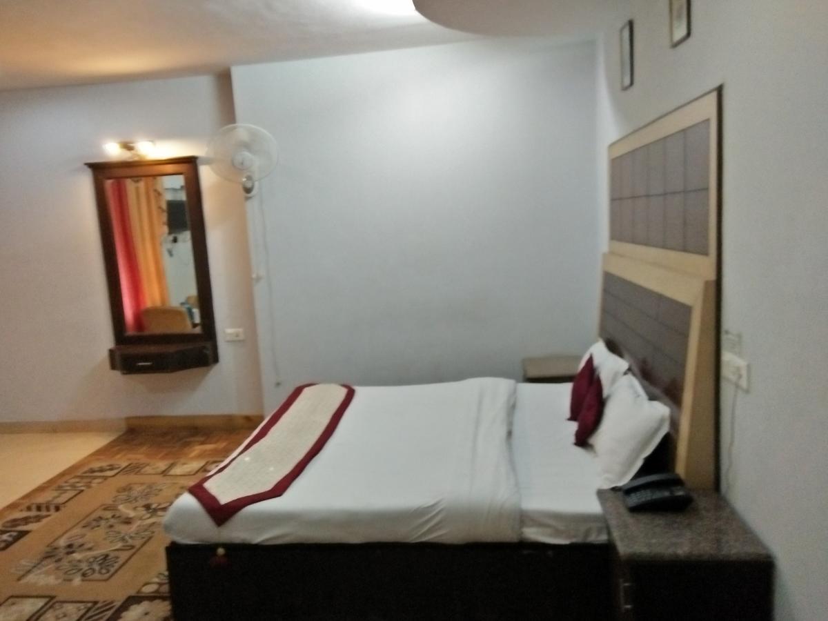 The Shivalik Hotel Manali  Ngoại thất bức ảnh