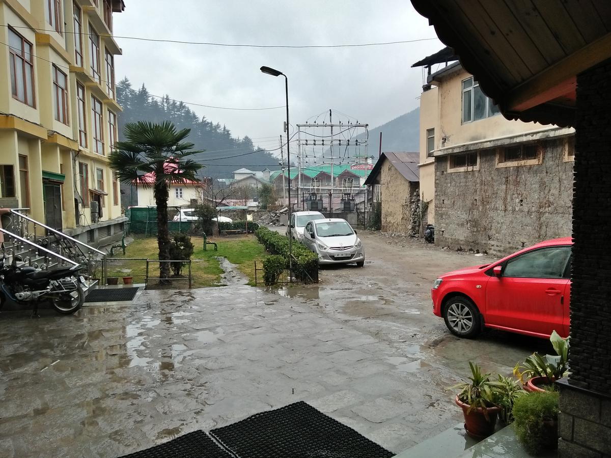 The Shivalik Hotel Manali  Ngoại thất bức ảnh