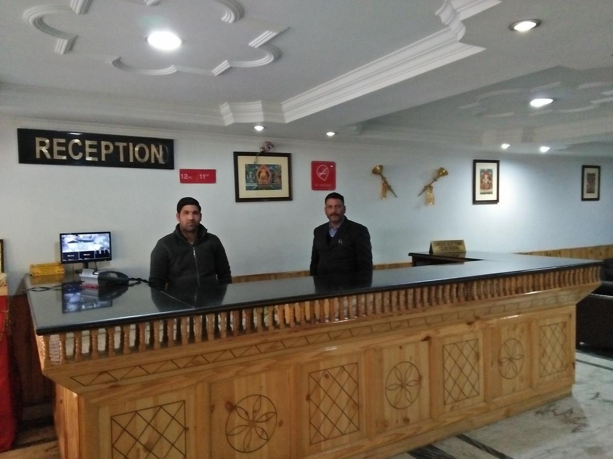 The Shivalik Hotel Manali  Ngoại thất bức ảnh