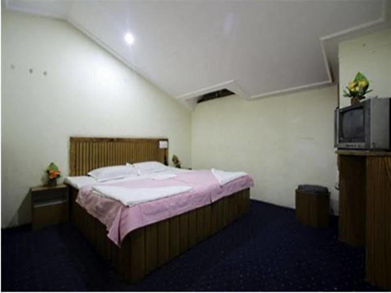 The Shivalik Hotel Manali  Ngoại thất bức ảnh