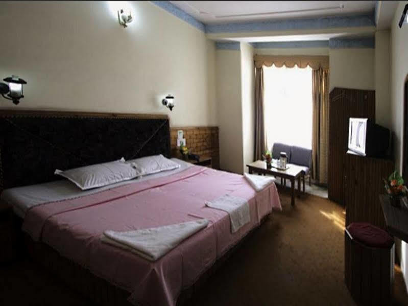 The Shivalik Hotel Manali  Ngoại thất bức ảnh